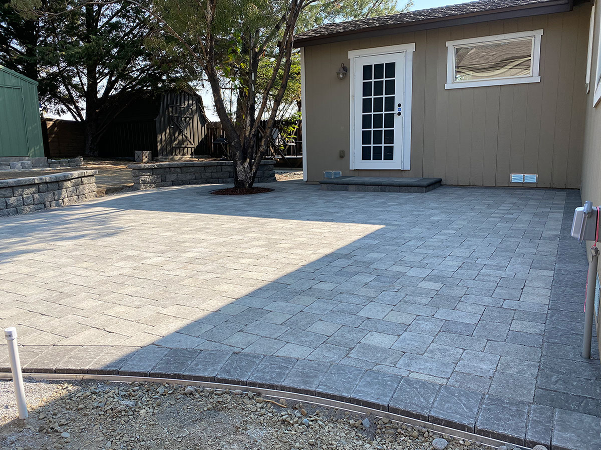 Paver Patio 09